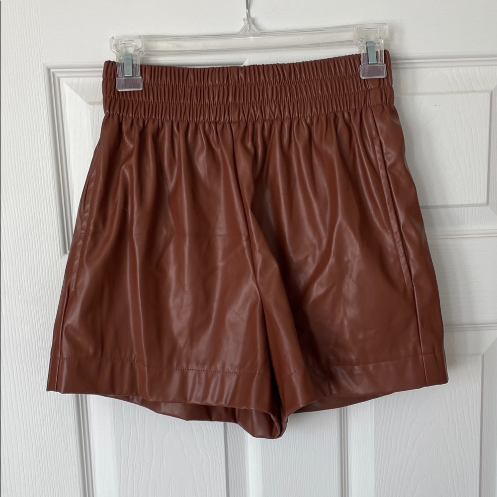 Entro High Waist Brown Faux Leather Shorts S